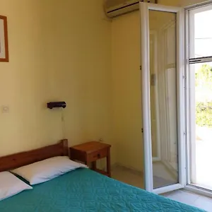 Yellow House Apartment